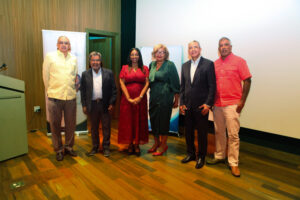 Centro Médico Moderno aborda implicaciones del nuevo Código Penal para el sector salud